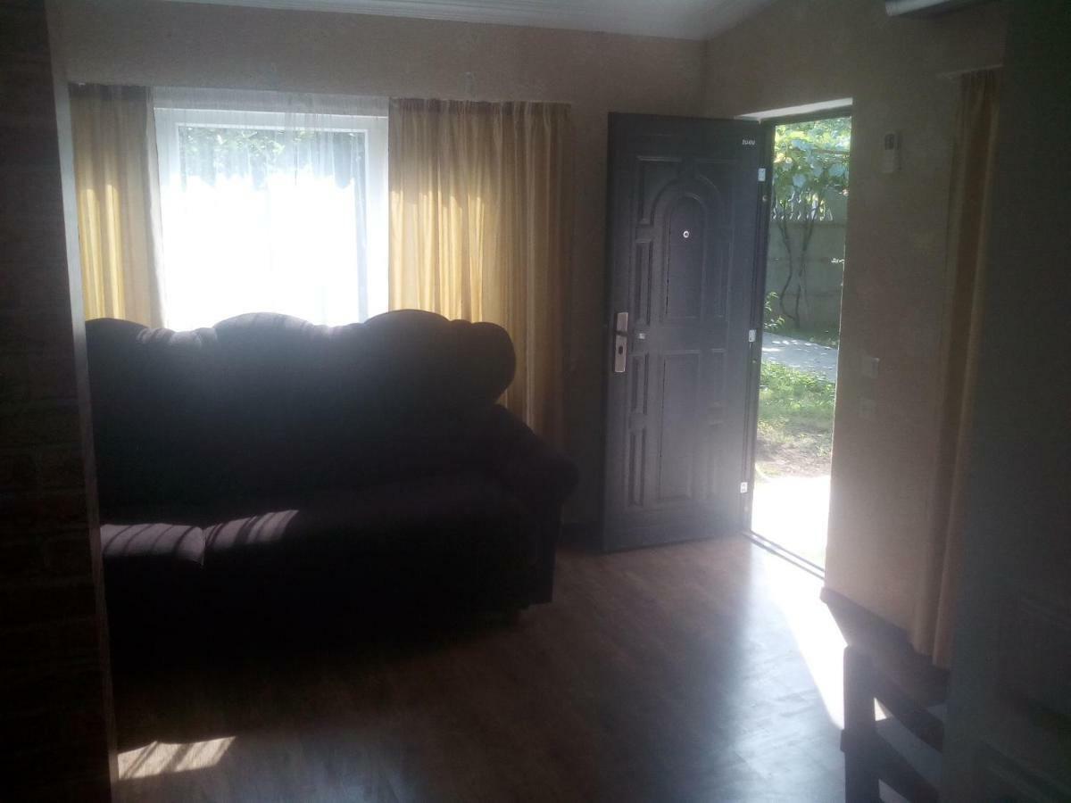 Malu Villa Кутаиси Екстериор снимка